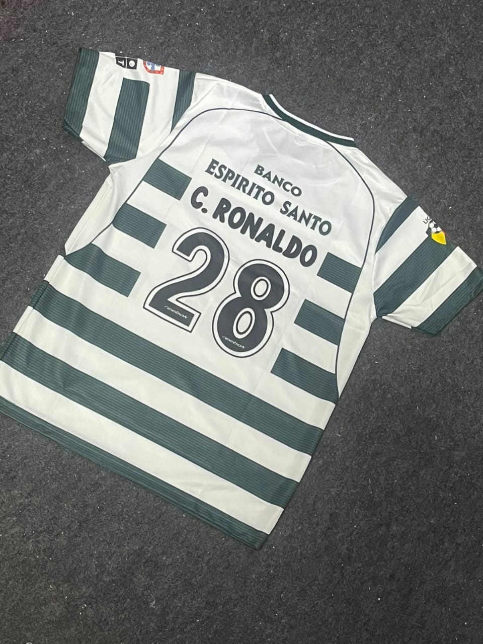 2002–03 Sporting CP (Sporting Lisbon) Home retro football jersey Number 28 C.Ronaldo